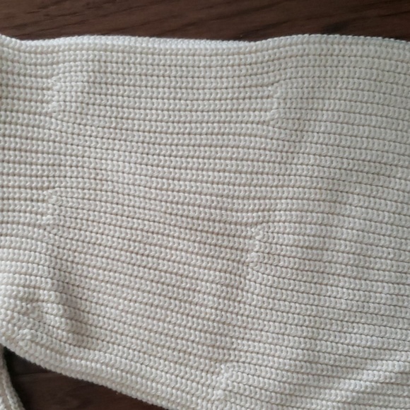 Sweater - Picture 4 of 4